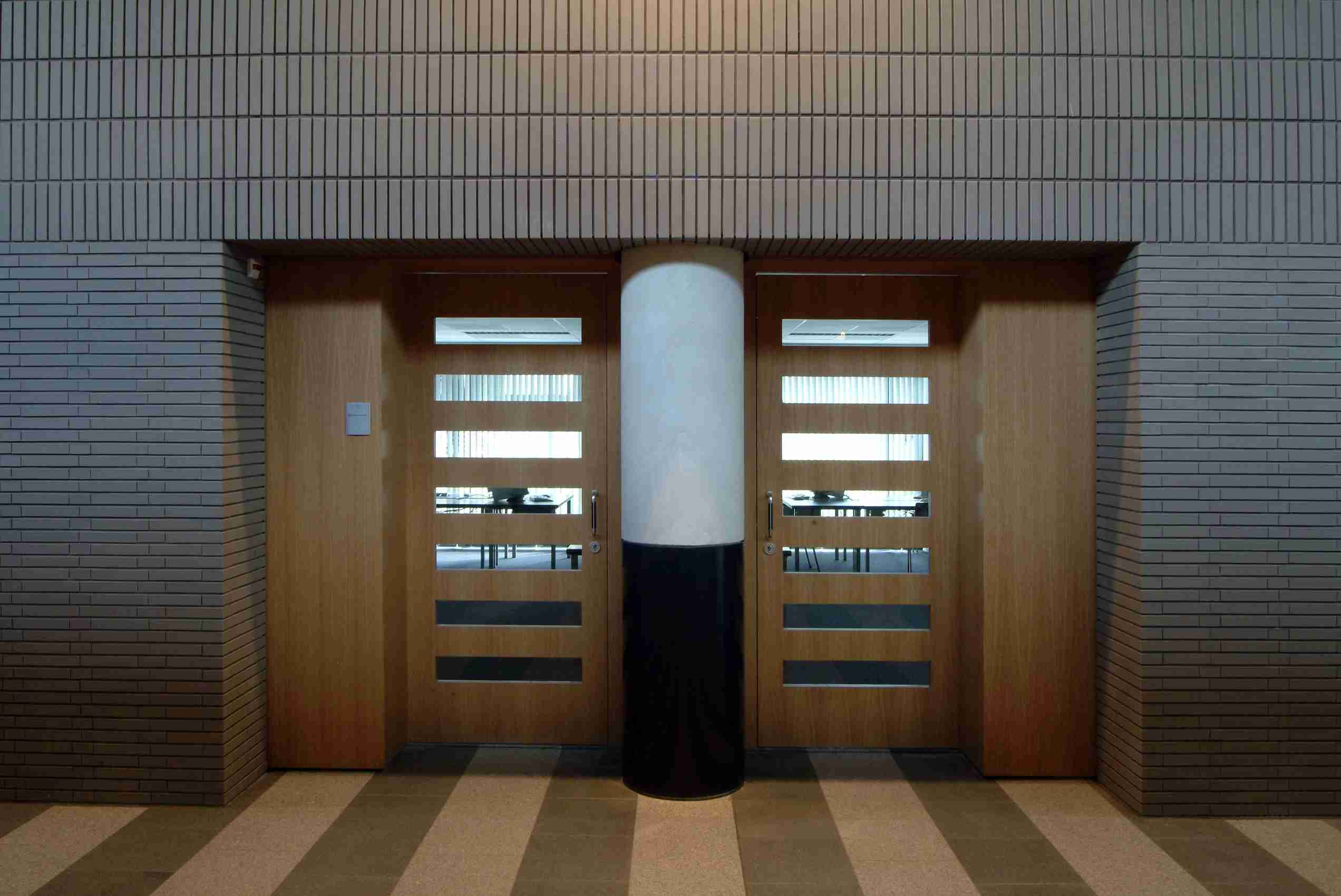 Faro grijs gen en Oslo Parelwit HF Tilburg universiteit prof (19)_16_11zon